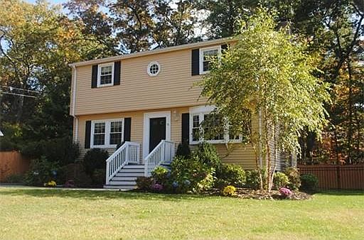 1st image of 18 Willis Lake Dr