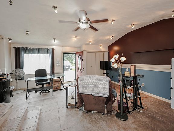 5th image of 124 Huse Road