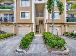 400 Crestwood Ct N APT 410, Royal Palm Beach, FL 33411