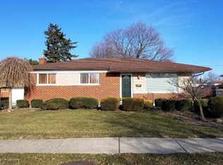 30106 Tecla Dr, Warren, MI 48088
