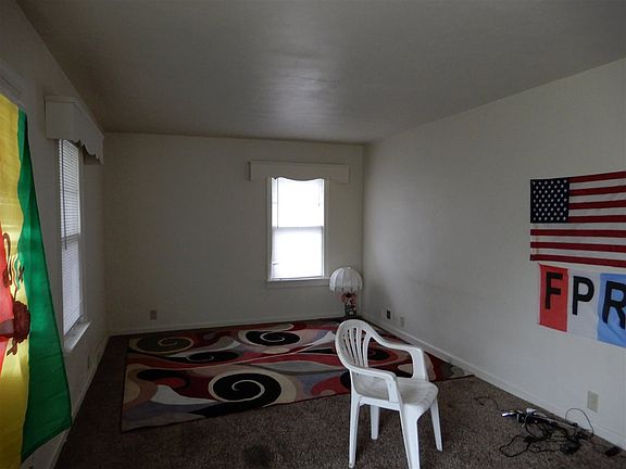 2nd image of 1718 Catalpa Ave
