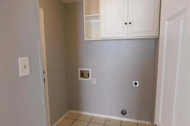 8232 Meadowbrook Dr — Photo 58
