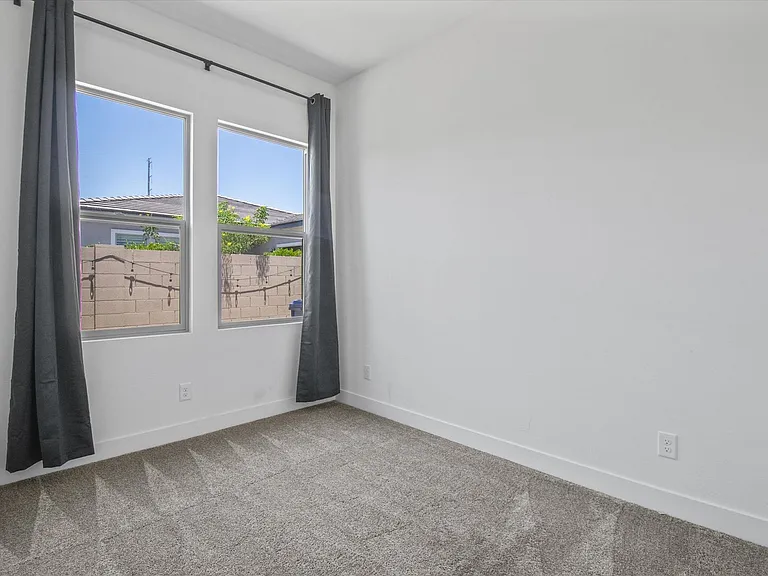 17254 W Vacaville St — Photo 10