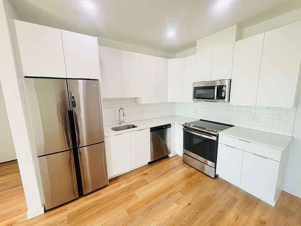 1st image of 177 W 7th St #412E
