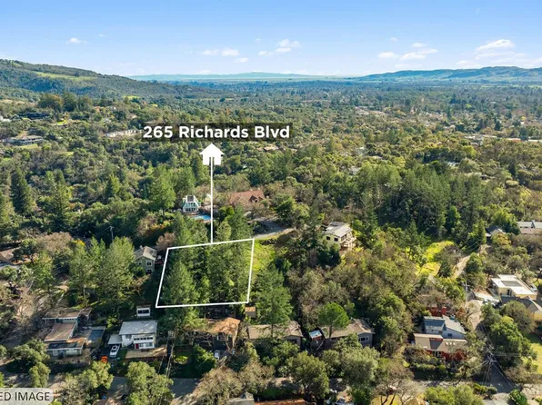 265 Richards Boulevard, Agua Caliente, CA 95476