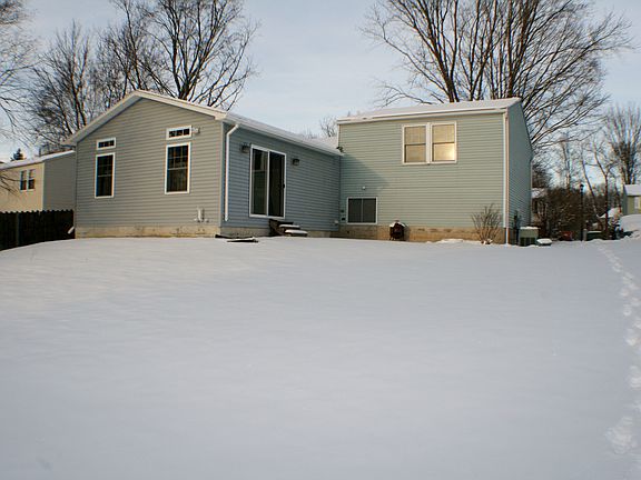 2nd image of 8393 Warbler Way