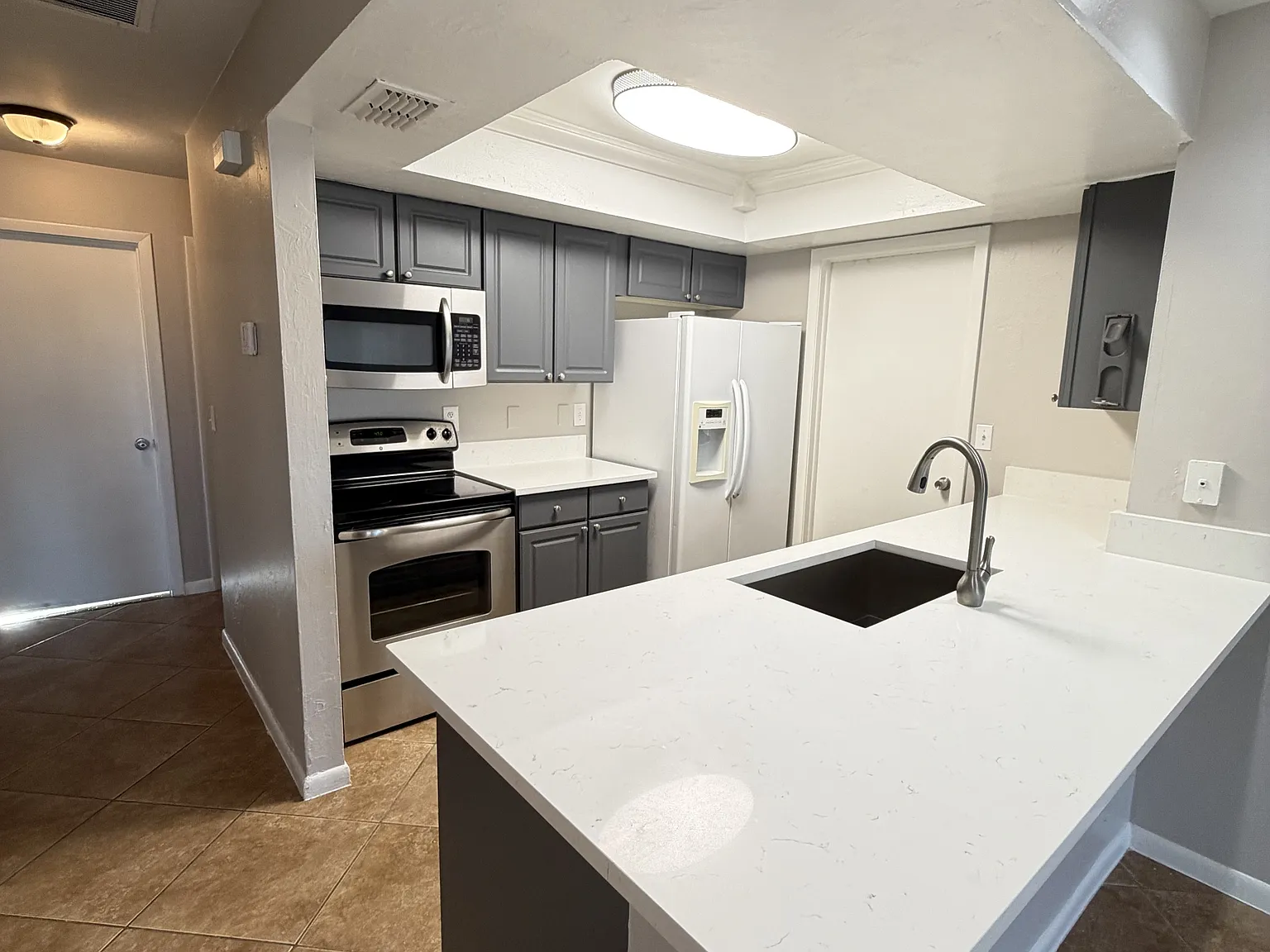 3227 Skyline Boulevard new - 1 — Photo 3