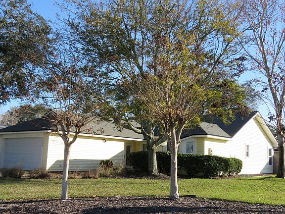 5th image of 1687 Roberts Dr