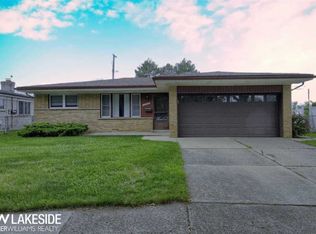 27671 Shackett Ave, Warren, MI 48093