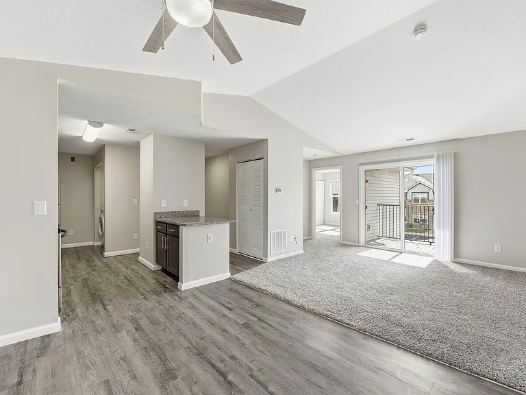 Spring Lake Apartments — Photo 47
