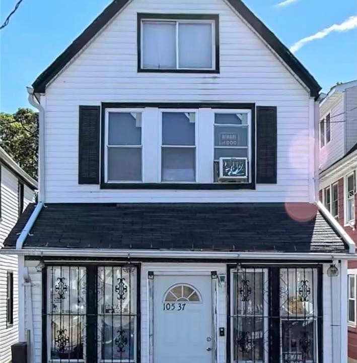 1st image of 105 37th Pl