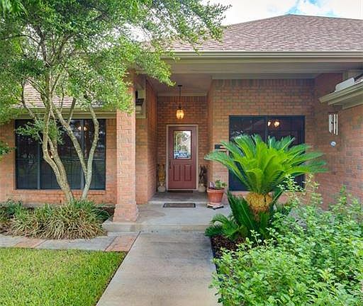 5th image of 806 Blaylock Cir