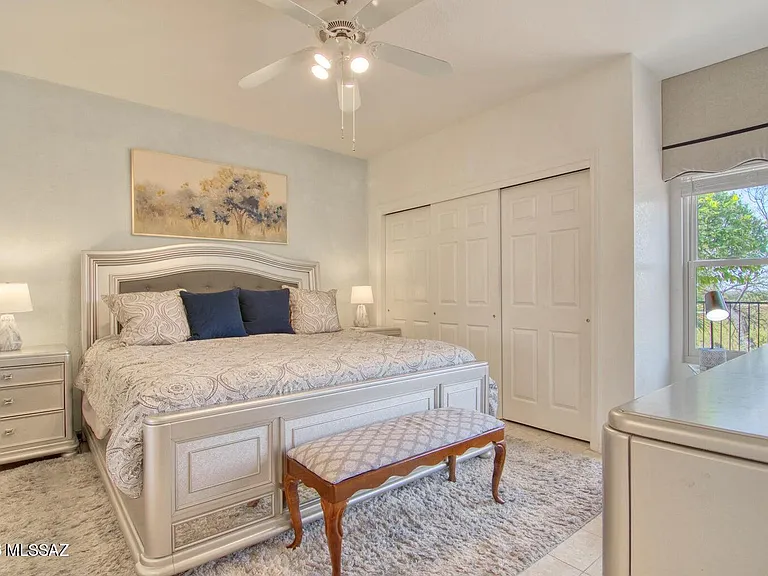 1232 E Camino Diestro — Photo 21