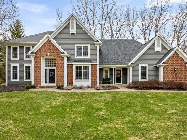 20 Arbor Creek Dr, Pittsford, NY 14534