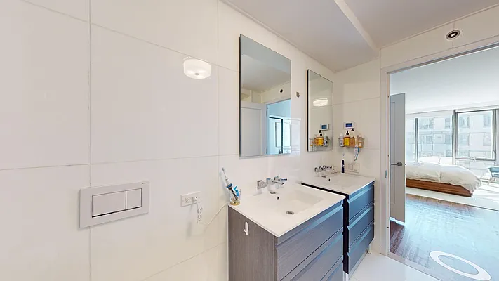 Rented by Bond New York | media 52