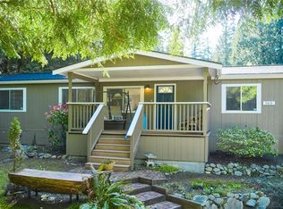 165 Monte Dr, Point Roberts, WA 98281