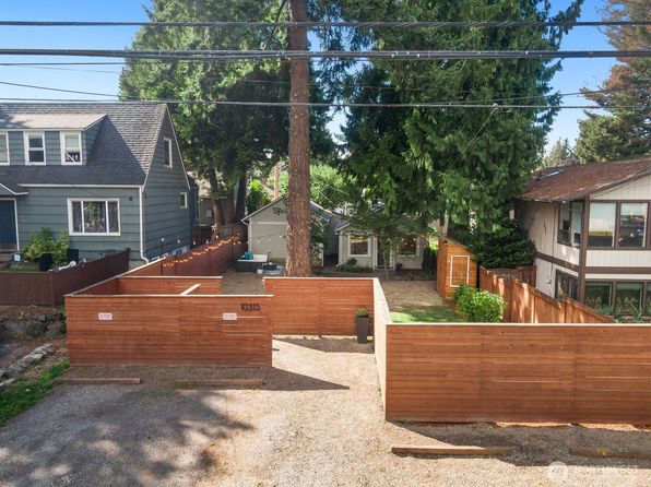 10315 Stone Avenue N, Seattle, WA 98133