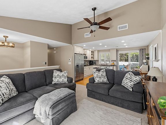 2nd image of 7 Bancroft Road