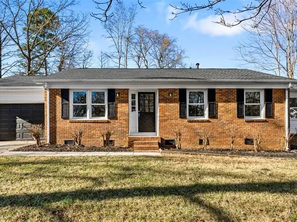 3309 Colony Dr, Jamestown, NC 27282