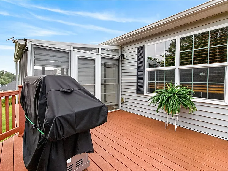 2093 Mykola Rd — Photo 39