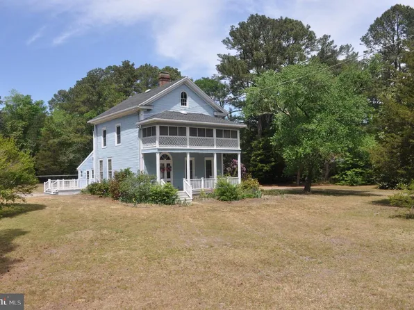 201 Meadow Ln, Pocomoke City, MD 21851