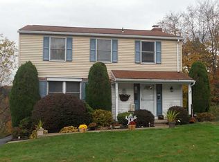 1116 Mike Reed Dr, South Park, PA 15129