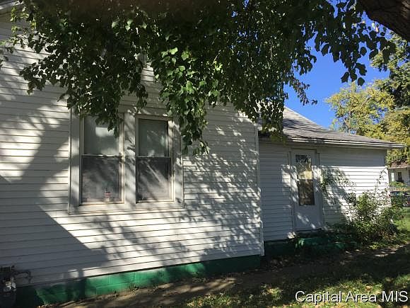 2nd image of 404 W Mason St