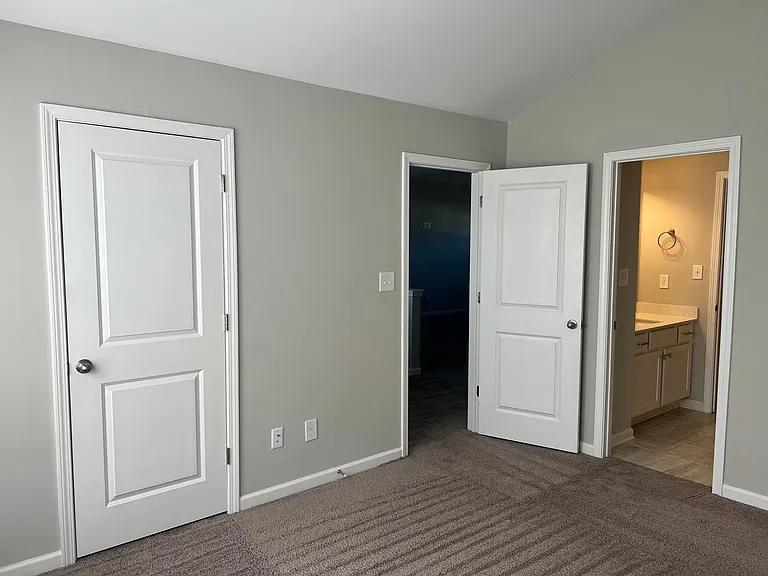 401 Tivoli Way — Photo 34