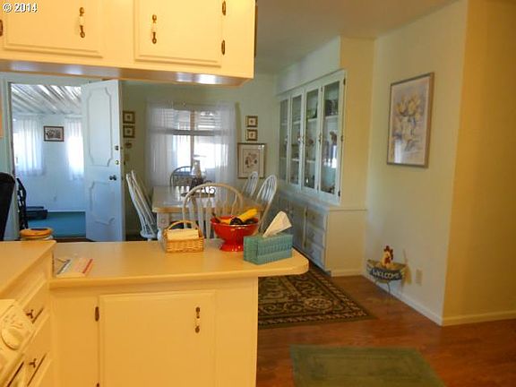 3rd image of 1600 Rhododendron Dr Space 419