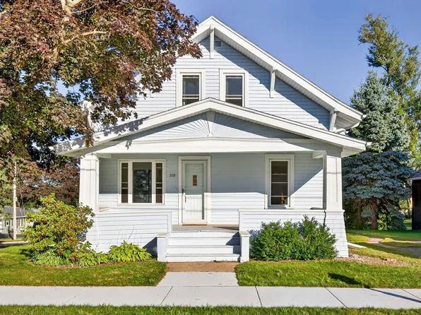 228 N Mill St, Hortonville, WI 54944