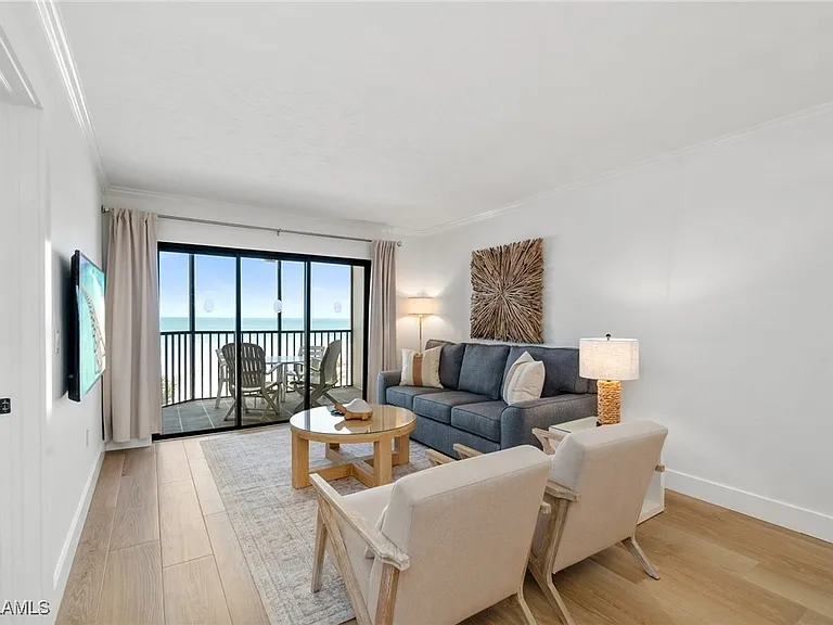 7500 Estero Blvd #506 — Photo 4