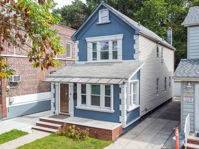 6897 Alderton St, Rego Park, NY, 11374