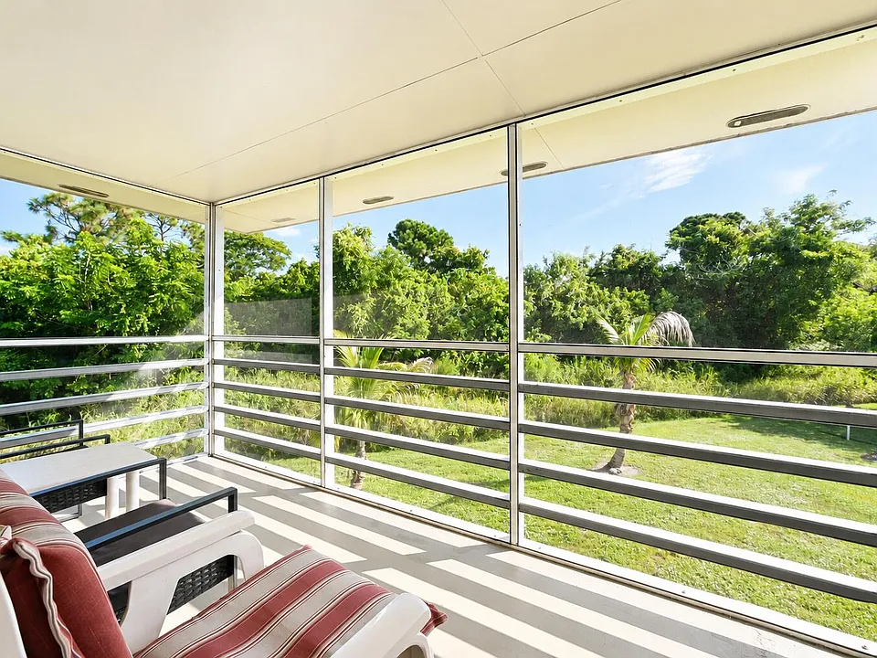 27 Lake Vista Trl #203