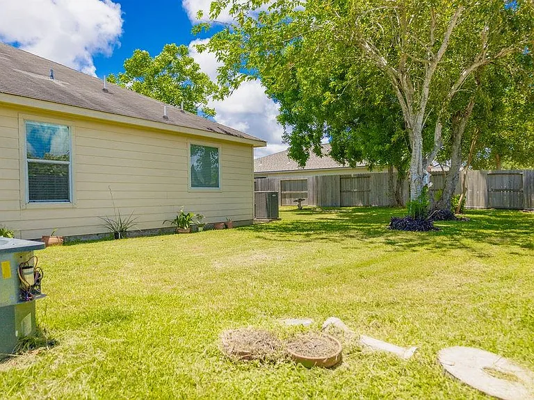 9514 Amberjack Dr — Photo 45
