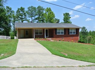 1616 Nelson Rd, Weaver, AL 36277