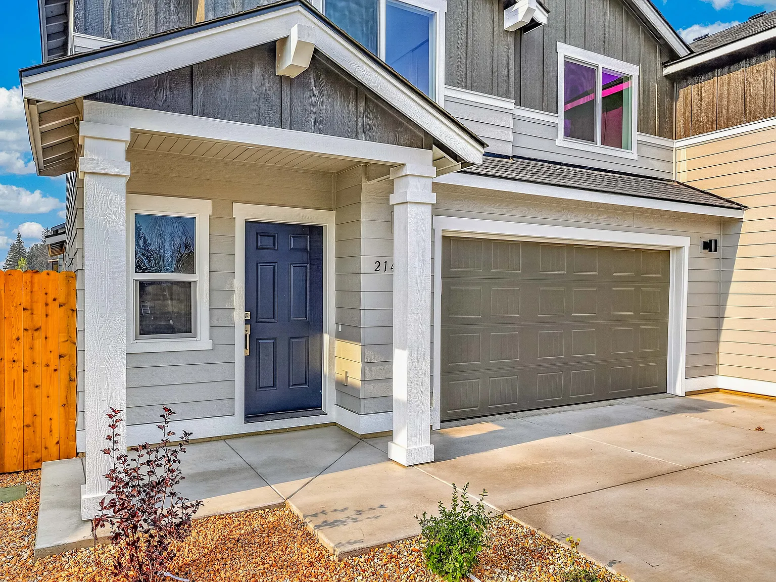 3 bed, 1395 sqft, $2,695 — Photo 3