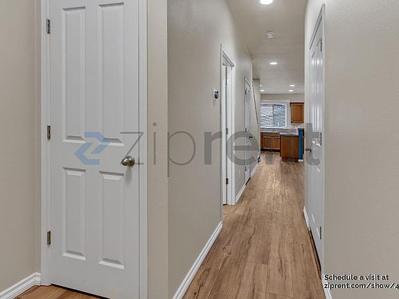 4th image of 4549 SE Satinwood St