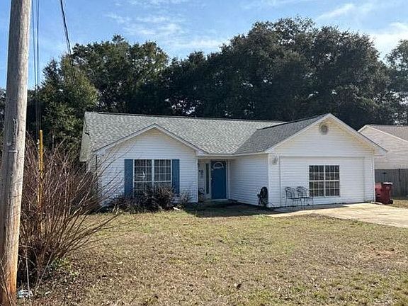 3rd image of 4240 Castille Ave
