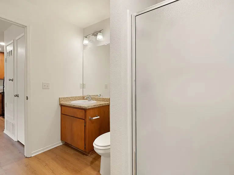 1661 Forest Avenue Apartments — Photo 75