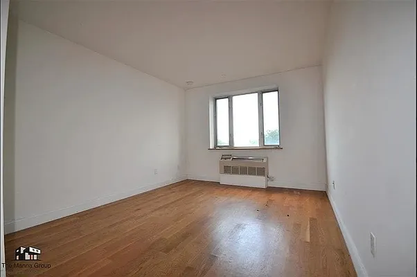 Rented by Compass | media 7