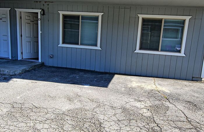 1st image of 115 Curry Dr APT 10