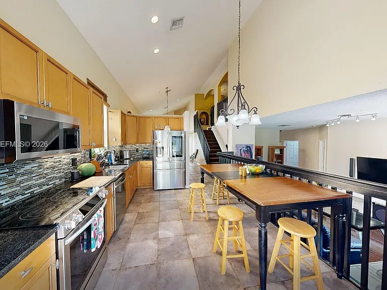 9640 Wyeth Ct — Photo 7