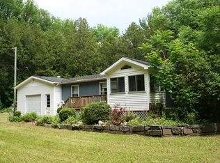 694 Point Rd, Willsboro, NY 12996