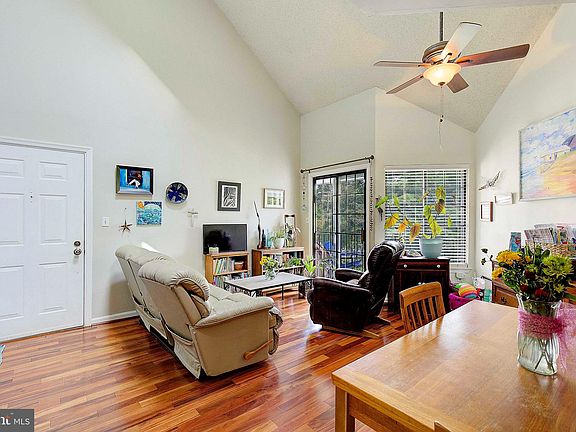 4th image of 1603 Airy Hill Ct #11E