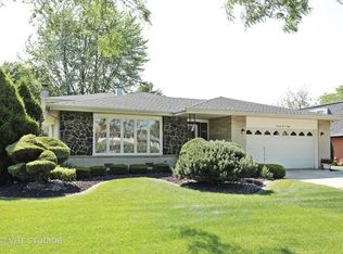 7208 Osage Ave, Downers Grove, IL 60516