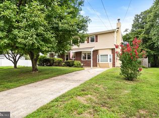 19 Clive Ct, Ewing, NJ 08638