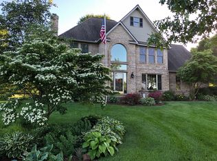 9382 Sunset Lake Dr, Saline, MI