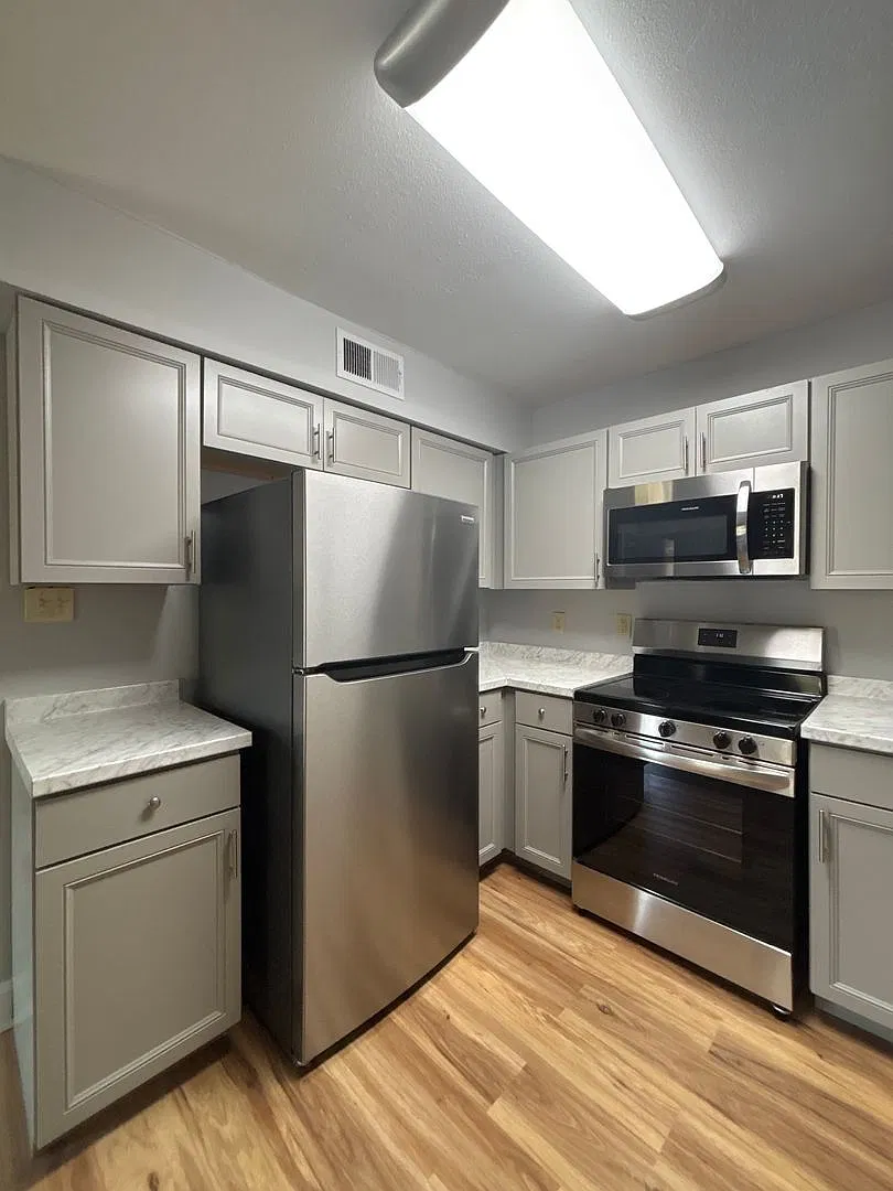 Move in Special 1/2 OFF 1 month's rent! — Photo 3