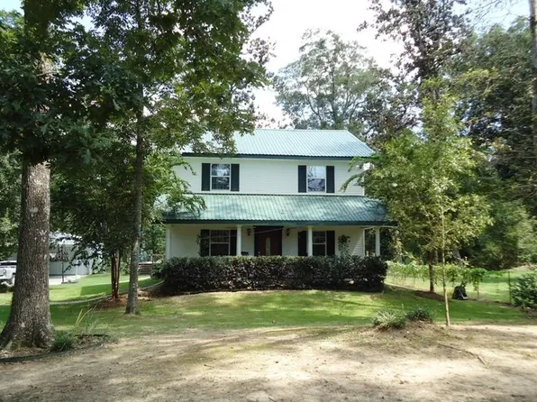 2512 Chapman Rd, Moss Bluff, LA 70611