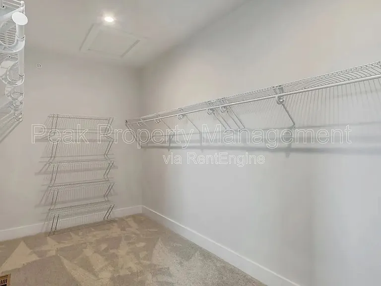 4644 Wistar Creek Dr #B — Photo 16